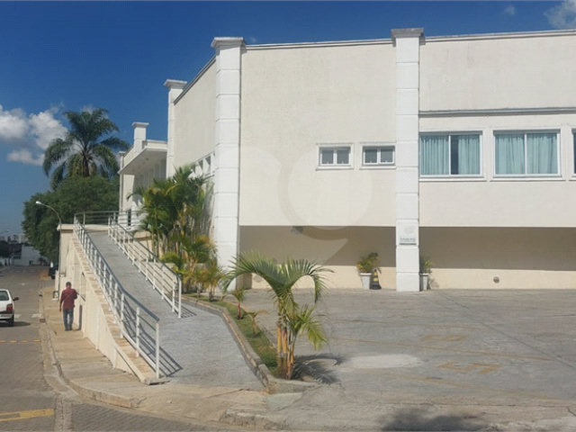 Casa à venda com 3 quartos, sendo 1 suíte,  no condomínio Forest Hills, Guarulhos - SP