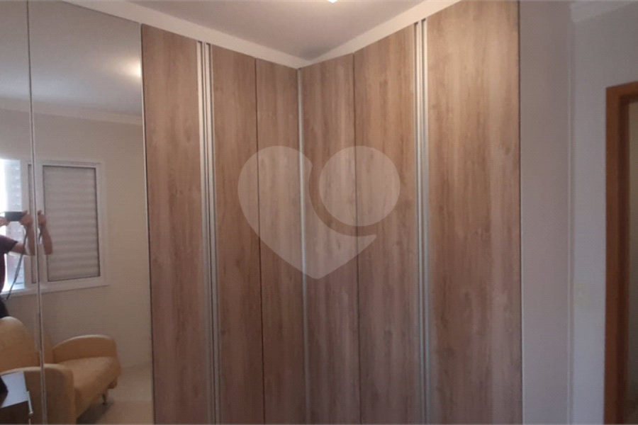 Casa à venda com 3 quartos, sendo 2 suítes, no condomínio Mário Araújo, São Paulo - SP