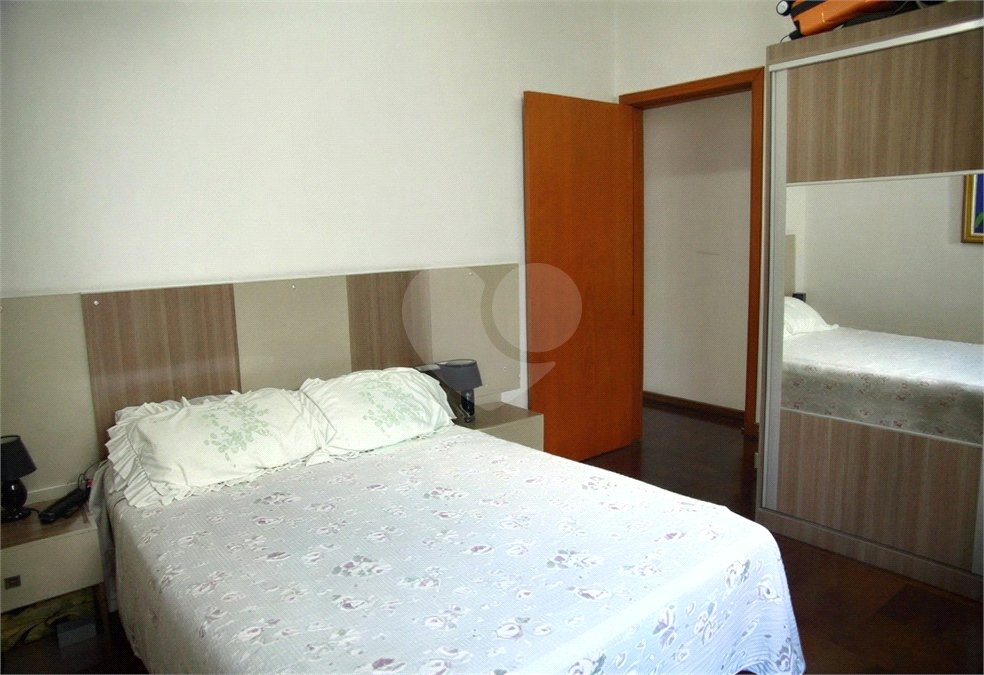 Sobrado à venda com 4 quartos, sendo 2 suítes, em Nova Petrópolis, São Bernardo do Campo, SP
