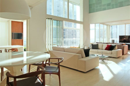 Apartamento à venda com 3 suítes em Vila Mariana, São Paulo, SP