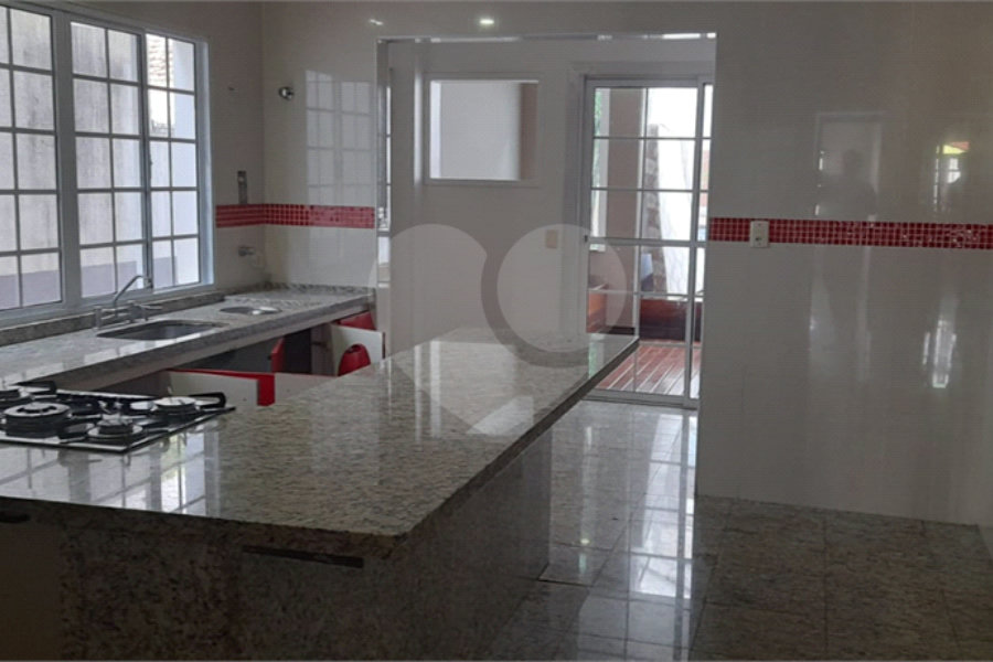 Casa à venda com 3 suítes em Limão, São Paulo, SP