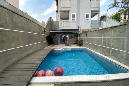Sobrado à venda com 3 suítes em Vila Mariza Mazzei, São Paulo, SP