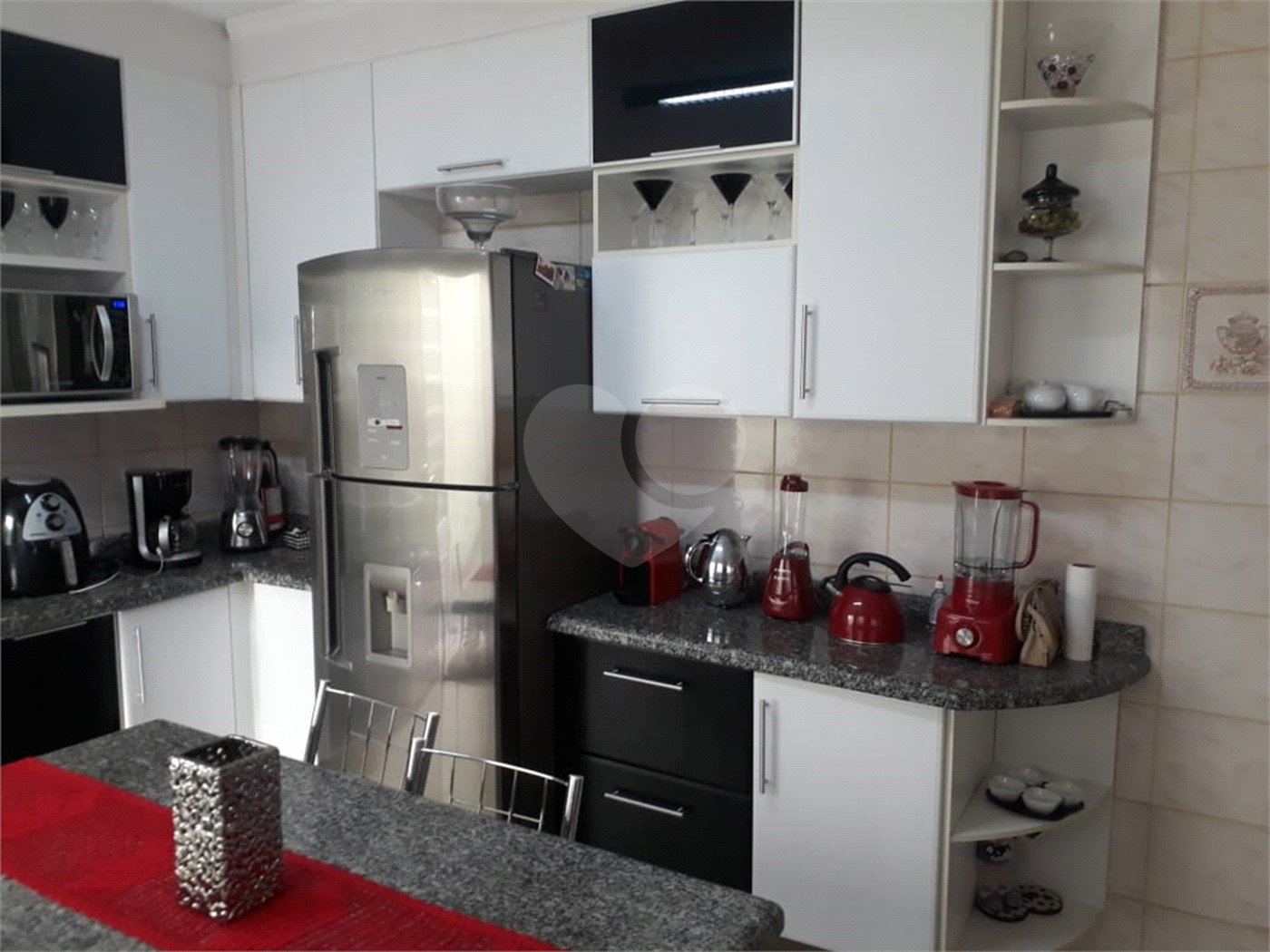 Sobrado à venda com 4 quartos, sendo 1 suíte,  no Brasilândia, São Paulo, SP