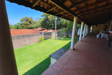 Chácara à venda com 3 quartos, sendo 1 suíte, em Chácara Companheiros, Jundiaí, SP