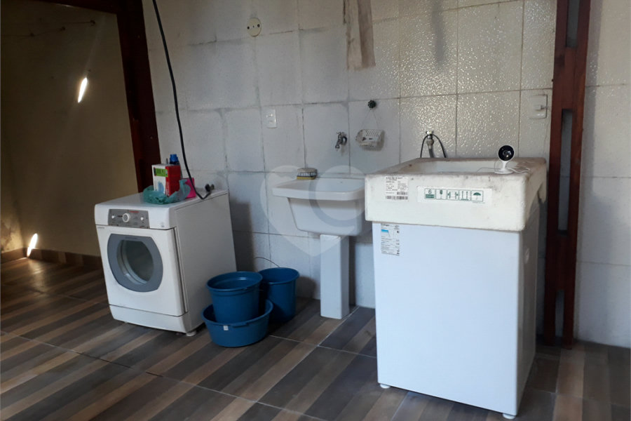 Sobrado à venda com 4 quartos, sendo 1 suíte, em Vila Constança, São Paulo, SP