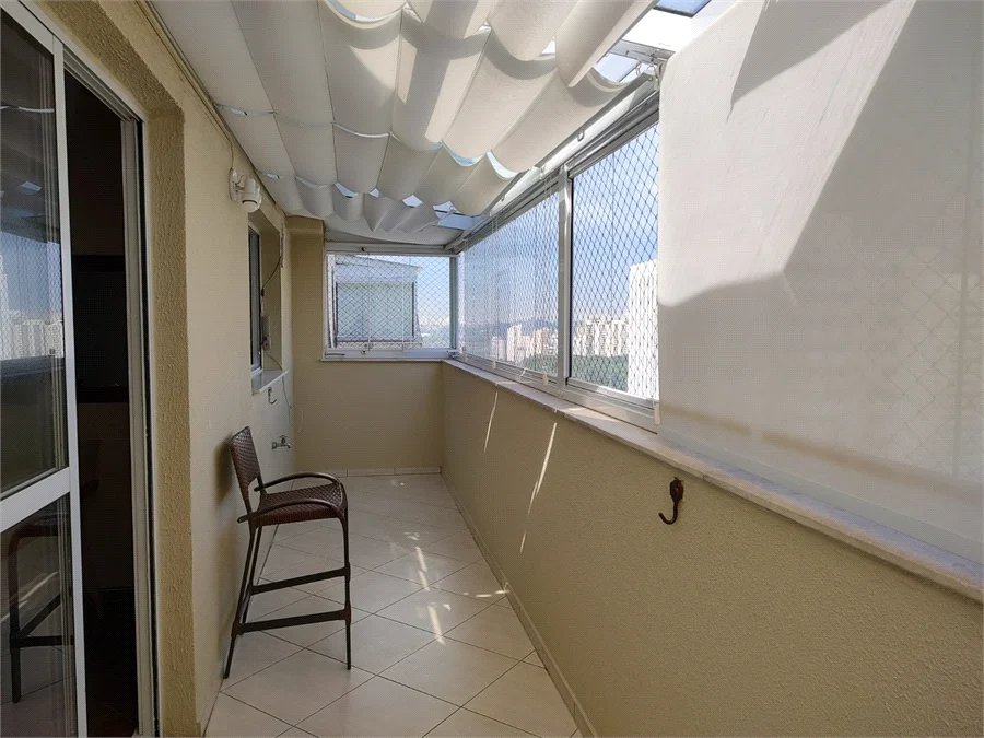 Apartamento à venda com 4 quartos, sendo 2 suítes, em Alto de Pinheiros, São Paulo, SP