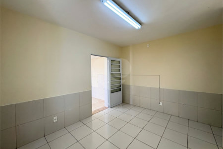 Casa para alugar em Vila Vitória, Mogi das Cruzes, SP