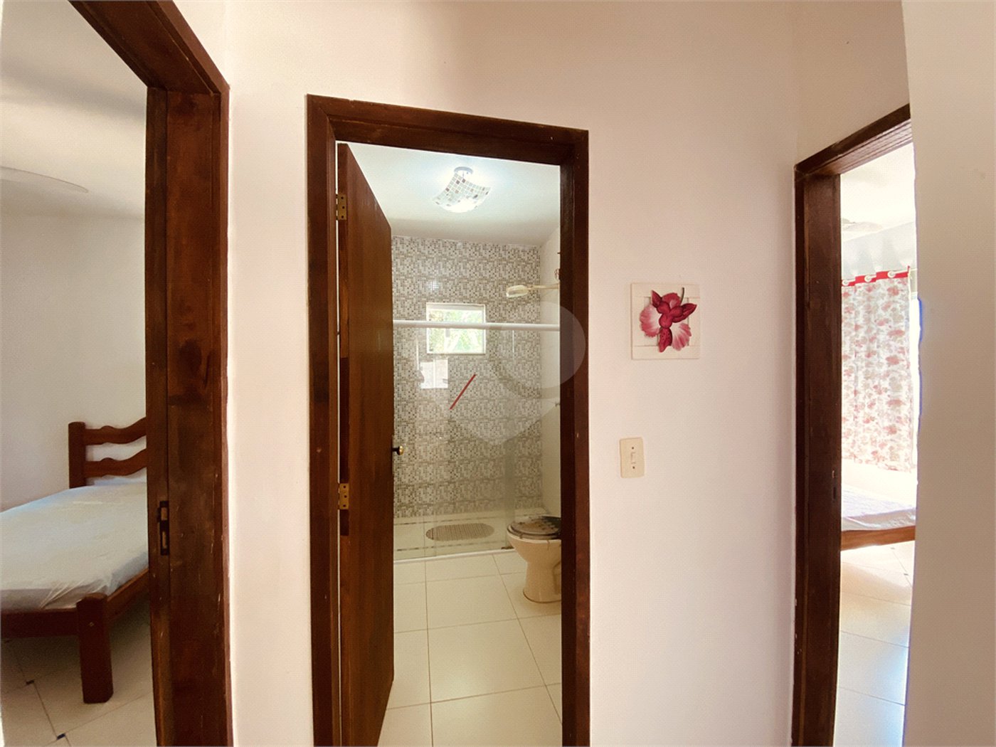 Casa em condomínio para alugar com 2 quartos, sendo 1 suíte, em Caravelas, Armação dos Búzios, RJ