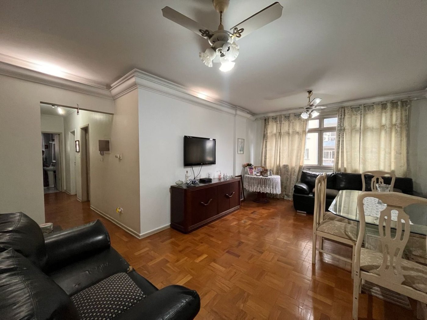 Apartamento com 2 dormitórios à venda, 94 m² por R$ 650.000,00 - Gonzaga - Santos/SP
