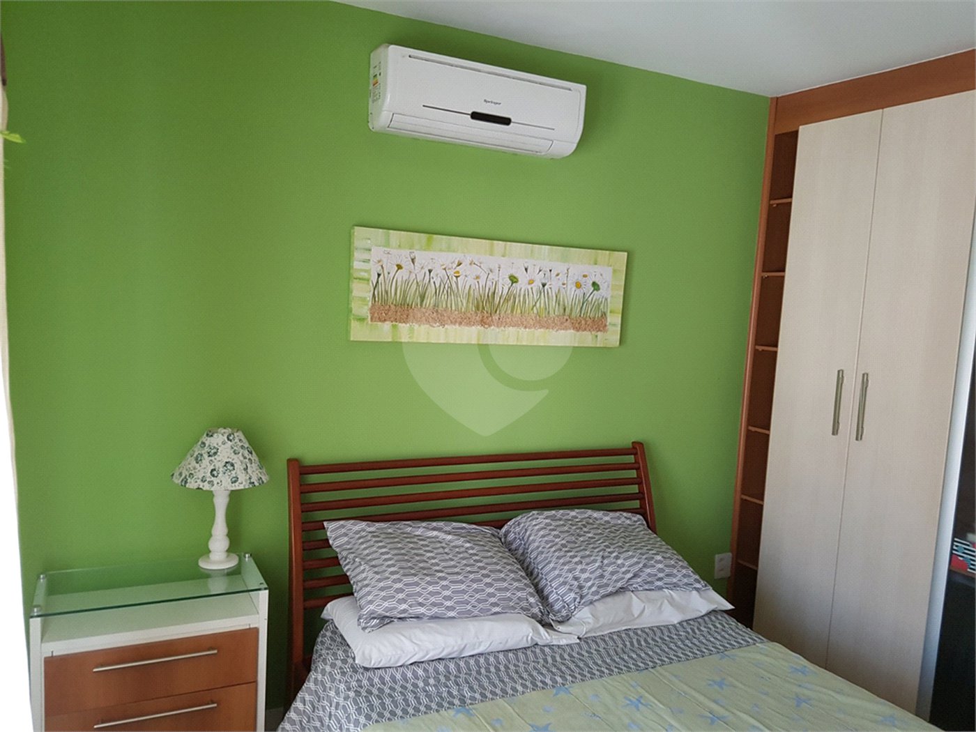 Sobrado à venda com 3 quartos, sendo 1 suíte, em Jardim Caravelas, São Paulo, SP