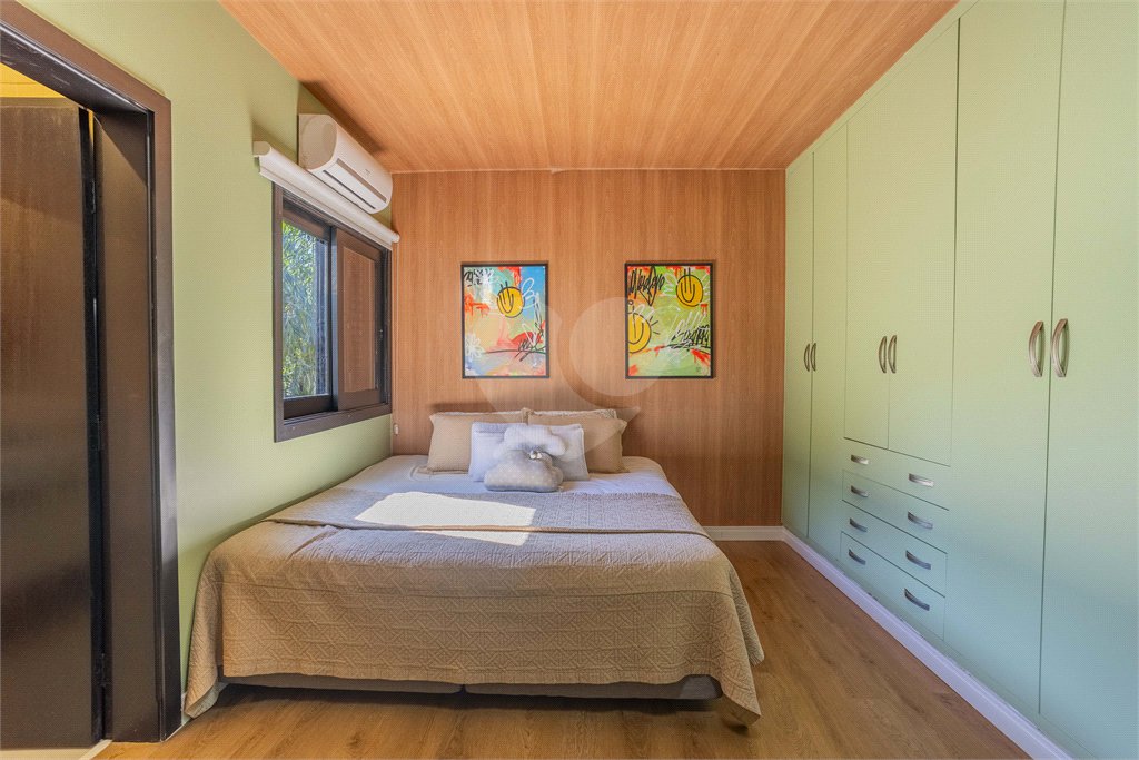 Casa à venda com 5 suítes no condomínio Vale da Santa Fé, Vinhedo - SP
