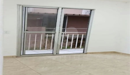 Apartamento à venda com 3 quartos em Itaim Paulista, São Paulo, SP