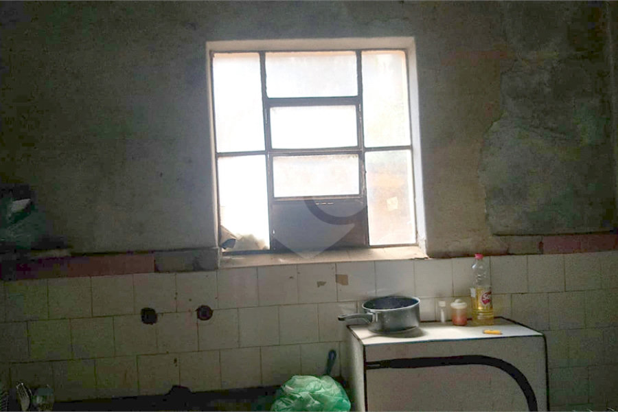 Terreno à venda com 4 quartos, sendo 1 suíte, em Parada Inglesa, São Paulo, SP