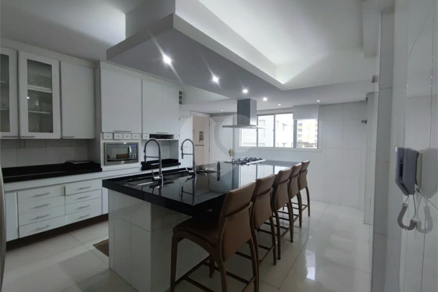 Apto 198m² Totalmente reformado - Vila Mascote