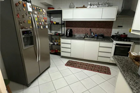 Casa à venda com 3 quartos, sendo 2 suítes, no condomínio Townhouse Village Morumbi, São Paulo - SP
