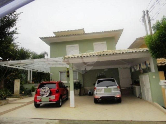 Casa à venda com 4 quartos, sendo 3 suítes,  no condomínio Residencial Jardim Itatinga, São Paulo - SP