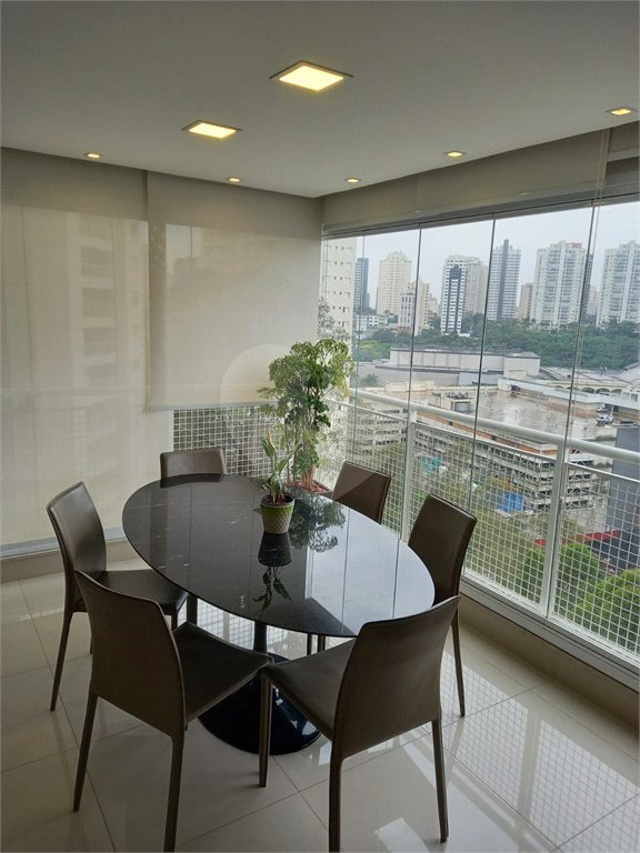 Apartamento à venda com 2 suítes em Vila Andrade, São Paulo, SP