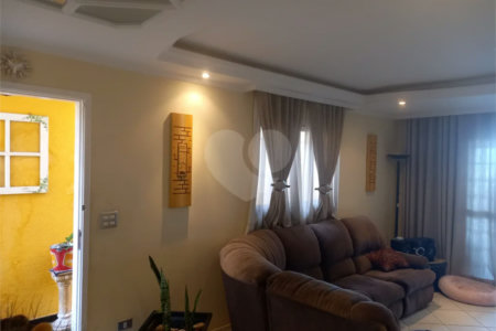 Sobrado à venda com 3 suítes em Vila Mazzei, São Paulo, SP