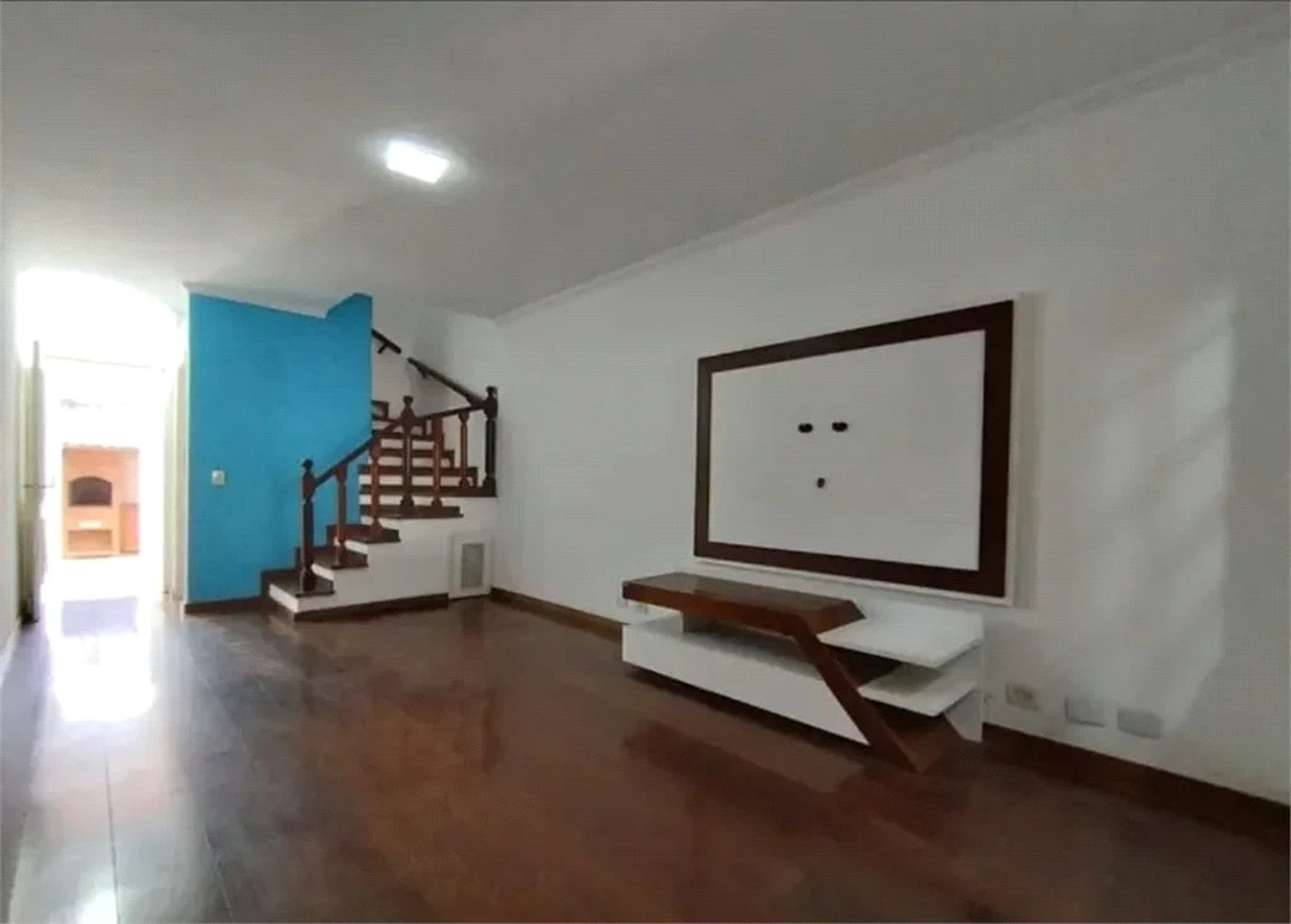 Sobrado à venda com 3 quartos, sendo 1 suíte, em Jardim Ester, São Paulo, SP