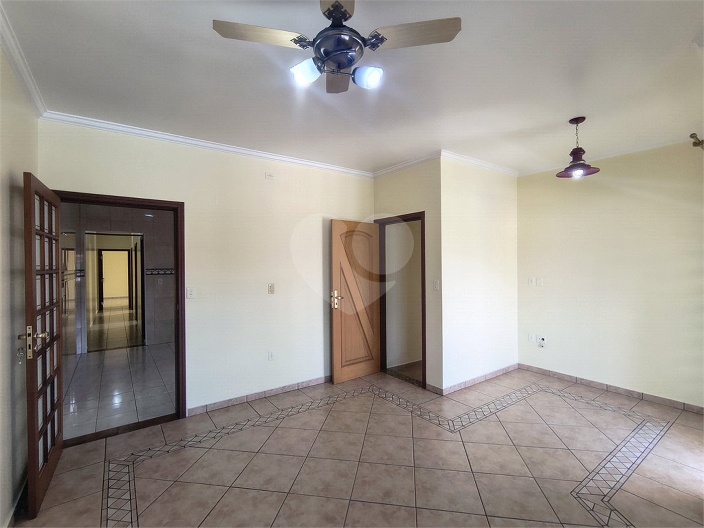 Casa à venda com 3 quartos, sendo 1 suíte,  em Jardim Jequitibá, Indaiatuba, SP