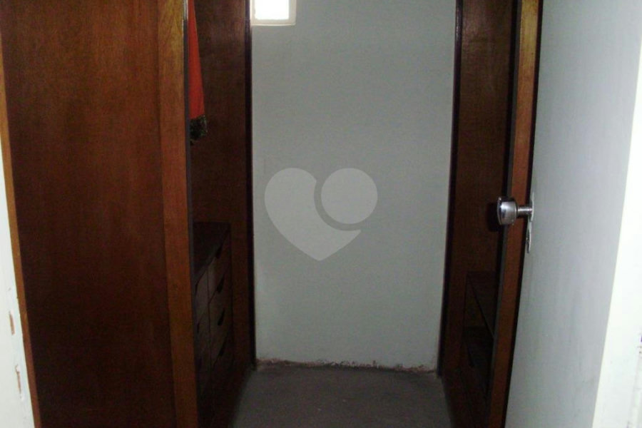 Sobrado à venda com 3 quartos, sendo 1 suíte, em Horto, São Paulo, SP