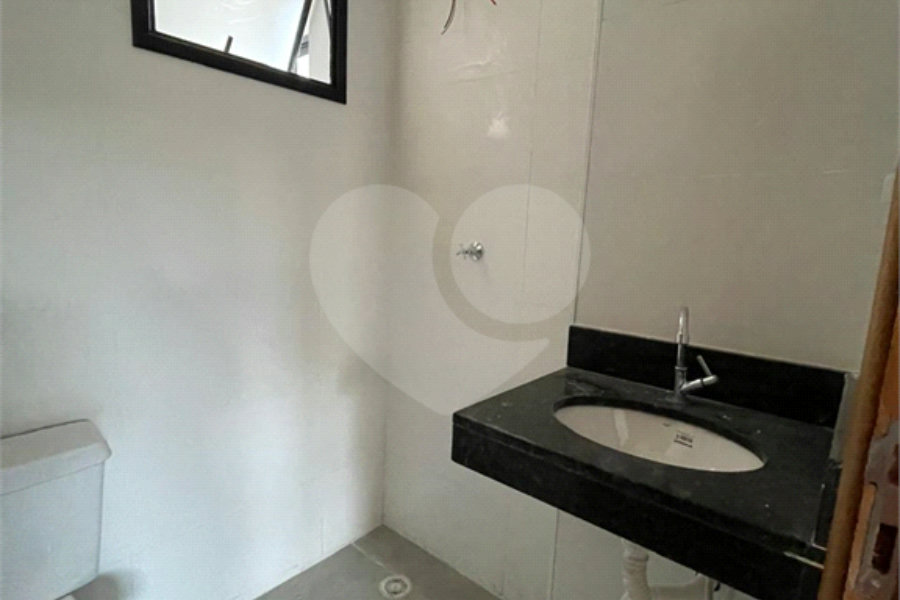 Casa à venda com 2 quartos no condomínio Residencial Calegari, São Paulo - SP