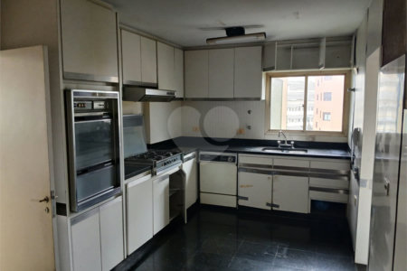 Apartamento à venda com 3 suítes em Santana, São Paulo, SP