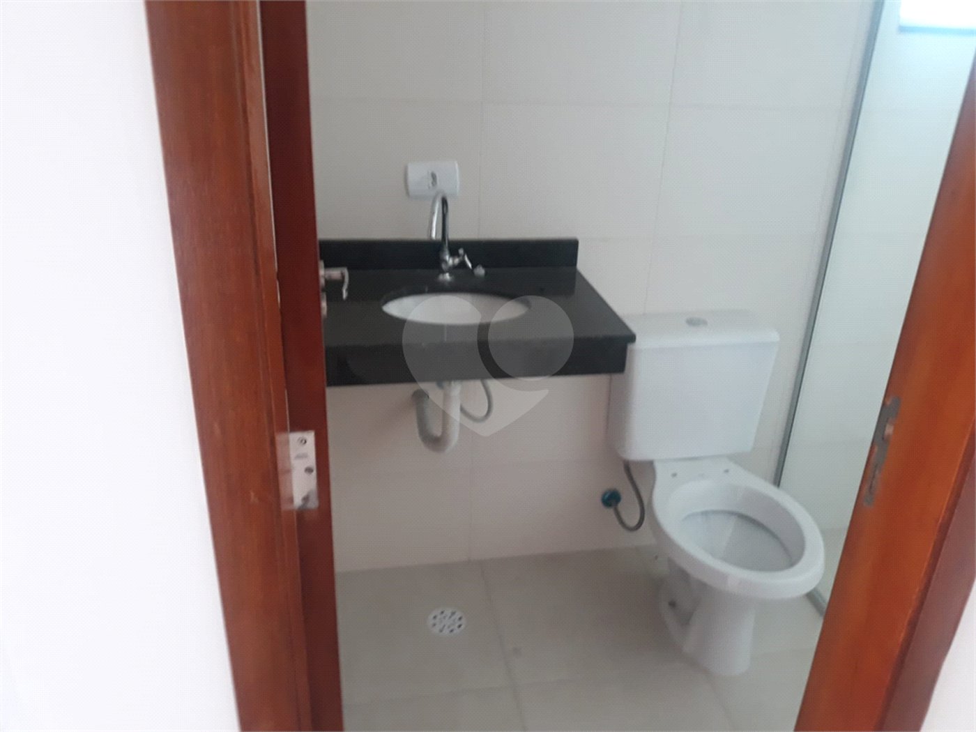 Casa à venda com 2 suítes no condomínio Casa de Pedra, São Paulo - SP