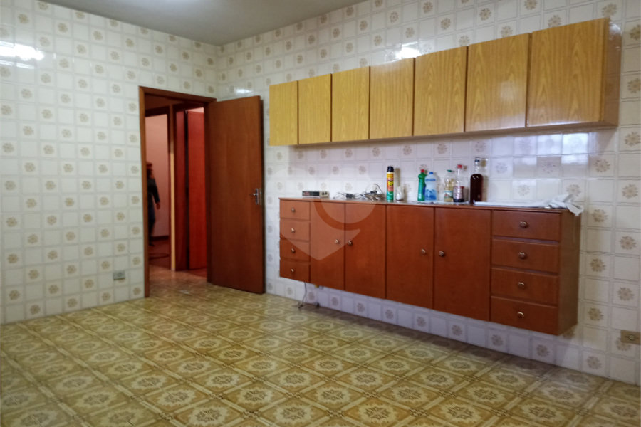 Sobrado à venda com 5 quartos em Horto, São Paulo, SP