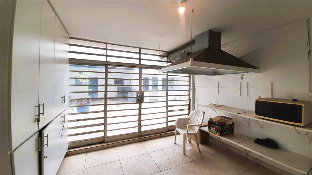Sobrado à venda com 4 quartos, sendo 2 suítes, em Brooklin Paulista, São Paulo, SP