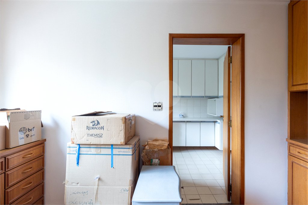 Apartamento à venda com 4 quartos, sendo 3 suítes,  em Jardim Monte Kemel, São Paulo, SP