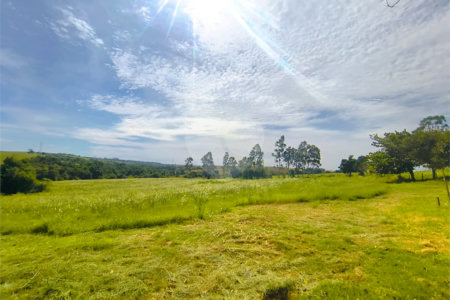 Sítio à venda com 3 quartos em Campo de Boituva, Boituva, SP