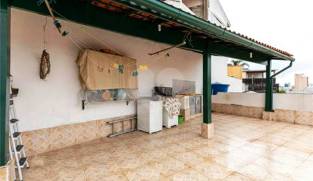 Sobrado à venda com 3 quartos, sendo 1 suíte,  em Vila Paulicéia, São Paulo, SP