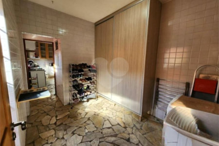 Casa à venda com 3 quartos, sendo 1 suíte, no Centro, Vinhedo, SP