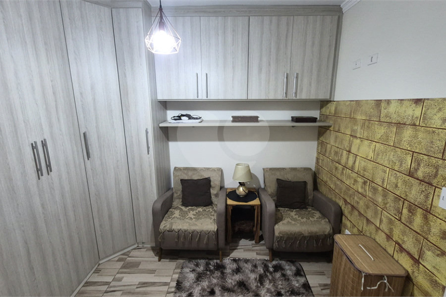 Casa à venda com 2 suítes no condomínio Simão Machado, São Paulo - SP