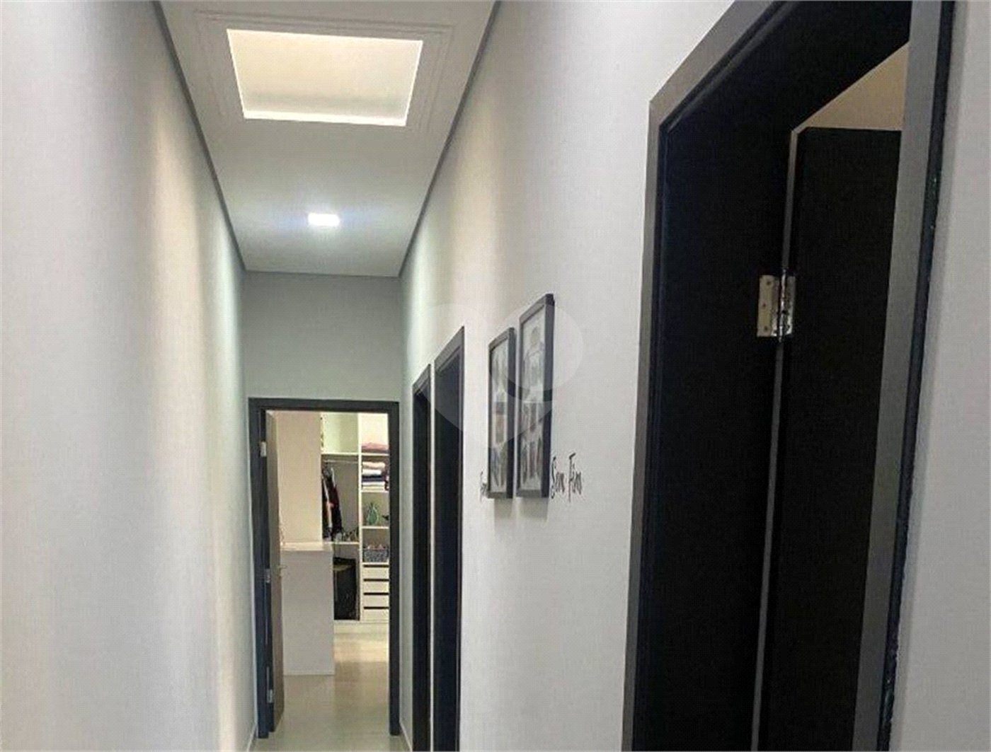 Casa à venda com 3 quartos, sendo 1 suíte, no condomínio Vila Rica, Indaiatuba - SP
