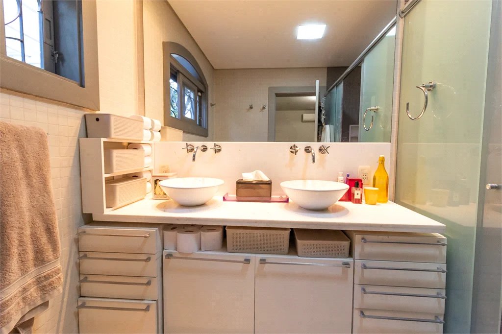 Casa à venda ou para alugar com 3 quartos, sendo 1 suíte, em Butantã, São Paulo, SP