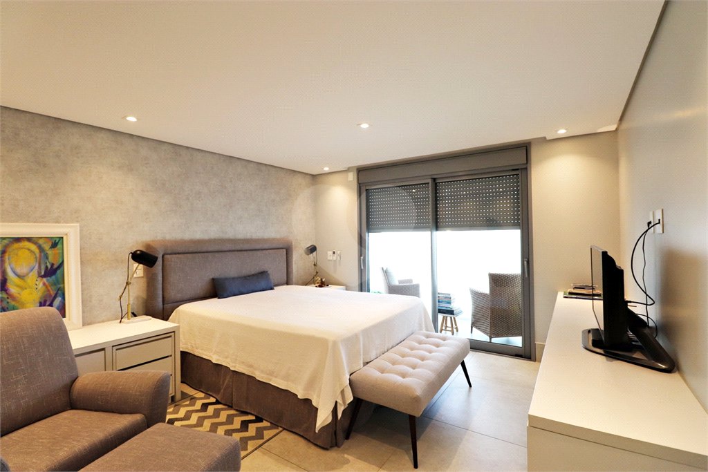 Apartamento à venda com 4 suítes em Santana, São Paulo, SP