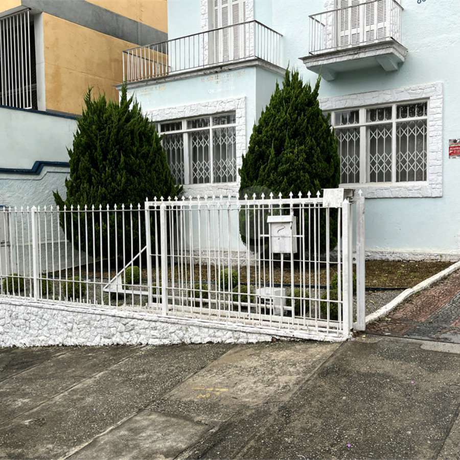 Sobrado à venda na Liberdade!