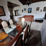 Casa à venda com 4 quartos, sendo 1 suíte, em Indaiá, Caraguatatuba, SP