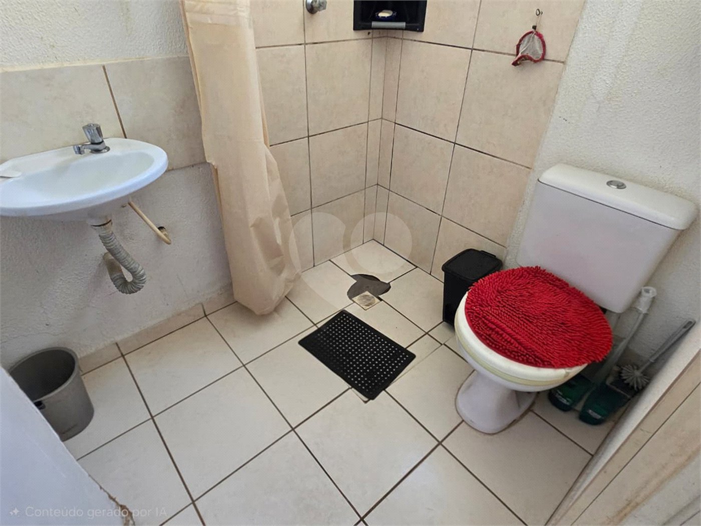 Casa à venda com 2 quartos no condomínio Esmeralda, Itapetininga - SP