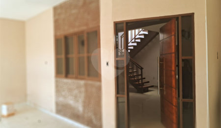Sobrado à venda com 3 quartos, sendo 1 suíte,  em Jardim Colonial, Indaiatuba, SP