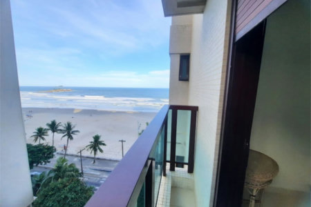 Apartamento Residencial à venda, Pitangueiras, Guarujá - AP0136.