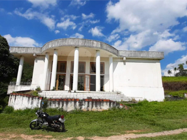Casa à venda com 1 suíte em Santa Inês, Mairiporã, SP