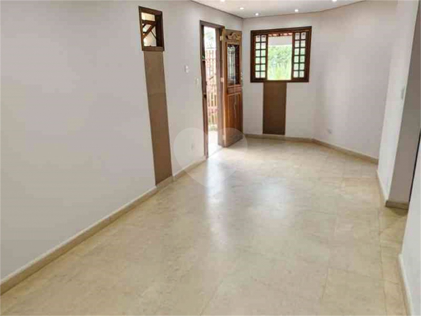 Casa à venda ou para alugar com 4 quartos, sendo 1 suíte,  em Tremembé, São Paulo, SP