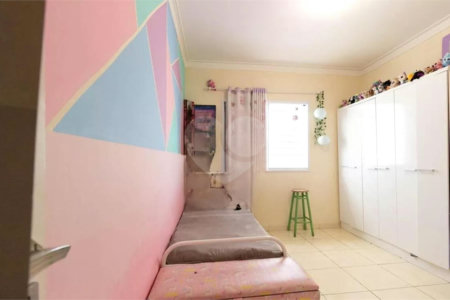 Sobrado à venda com 3 quartos, sendo 1 suíte, em Vila Gustavo, São Paulo, SP