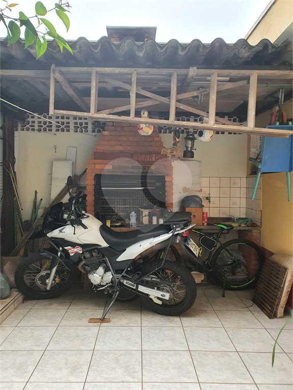 Sobrado à venda com 3 quartos, sendo 1 suíte, em Tremembé, São Paulo, SP