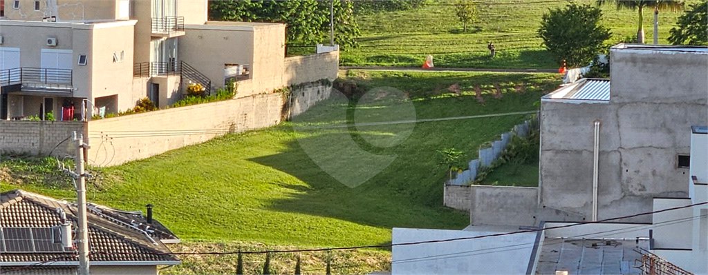 Terreno à venda com 1 suíte no condomínio Santa Teresa 1, Vinhedo - SP