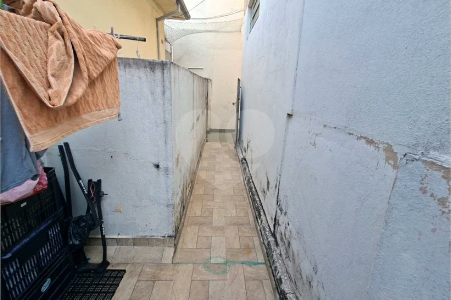 Casa Térrea à venda com 5 quartos, sendo 1 suíte,  em Chora Menino, São Paulo, SP