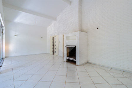 Casa Térrea à venda ou para alugar com 5 quartos, sendo 1 suíte, em Jardim Marajoara, São Paulo, SP